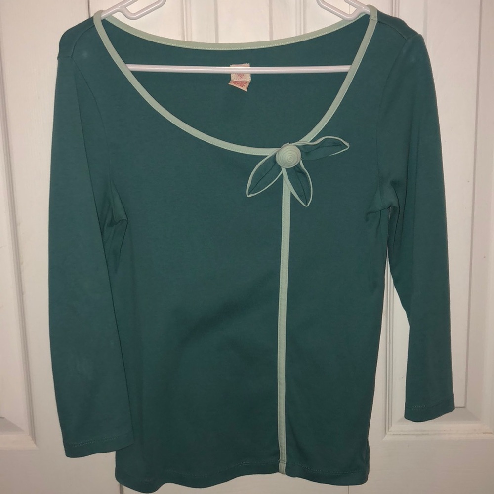 Cross Stitch Heart Anthropologie Green Shirt